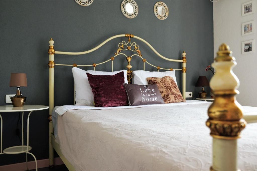 Апарт-отели Apartment Mint&Rose Рисан
